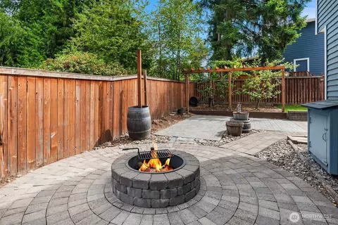 Exterior - 23101 20th Ave SE, Bothell, WA 98021 photo 4 of 9