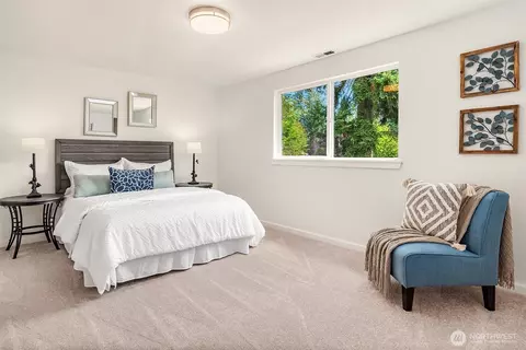 Bedroom - 23101 20th Ave SE, Bothell, WA 98021 photo 1 of 3