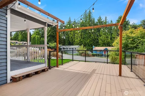 Exterior - 23101 20th Ave SE, Bothell, WA 98021 photo 6 of 9