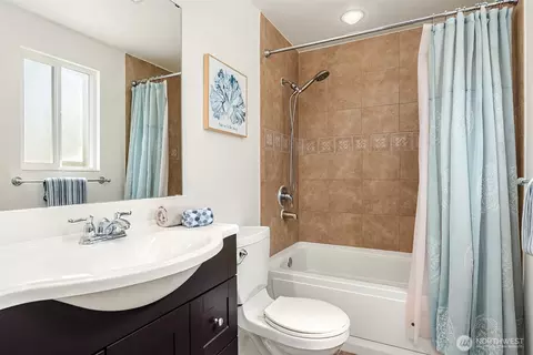 Bath - 23101 20th Ave SE, Bothell, WA 98021 photo 4 of 4