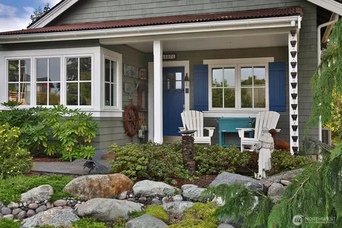 107 A 6th St, Langley, WA 98260