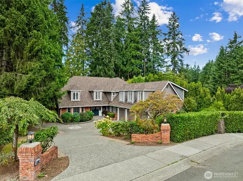 3385 126th Ave NE, Bellevue, WA 98005