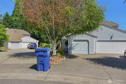 31078 9th Ave S, Federal Way, WA 98003