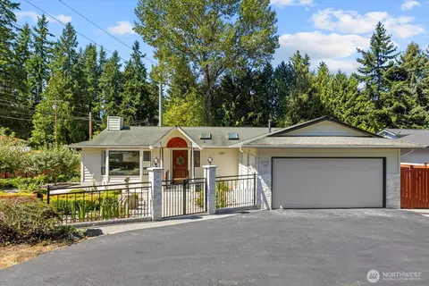 6301 168th St SW, Lynnwood, WA 98037