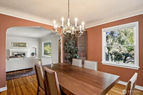 Dining - 324 Juniper St, Walla Walla, WA 99362 photo 2 of 5