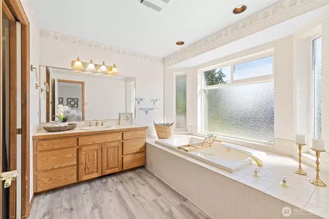 921 E Willow St, Sequim, WA 98382 photo 22