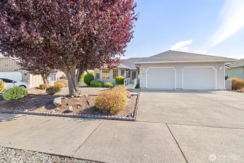 921 E Willow St, Sequim, WA 98382 photo 38