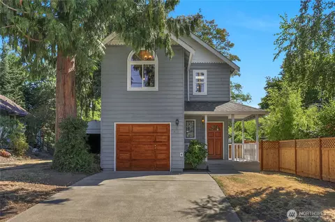 5122 26th Ave NE, Seattle, WA 98105