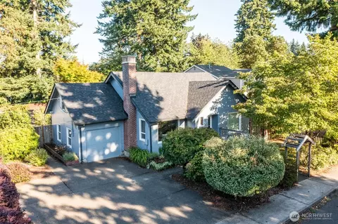 812 Thomas St SW, Olympia, WA 98502