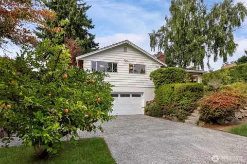 1222 NW 119th St, Seattle, WA 98177