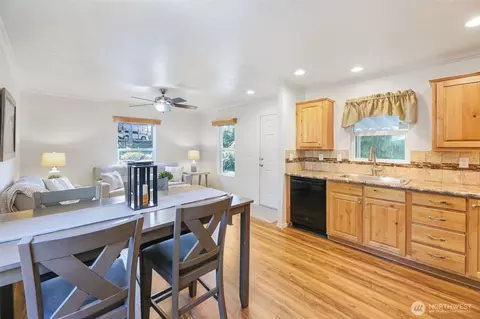 23708 Locust Way #26B, Bothell, WA 98021 photo 8