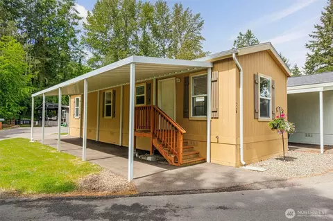 23708 Locust Way #26B, Bothell, WA 98021