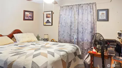 635 E Scootney St, Othello, WA 99344 photo 6