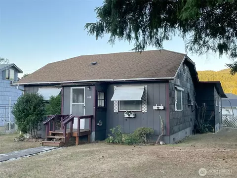 302 Taylor St, Ryderwood, WA 98581