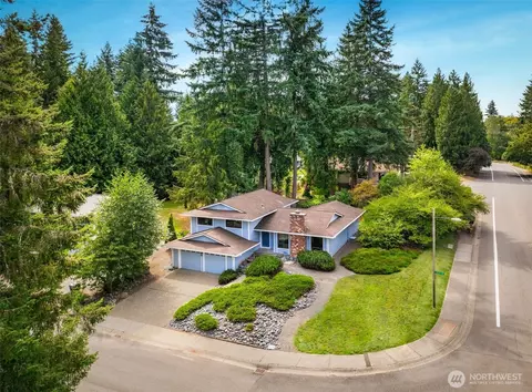 10925 165th Pl NE, Redmond, WA 98052