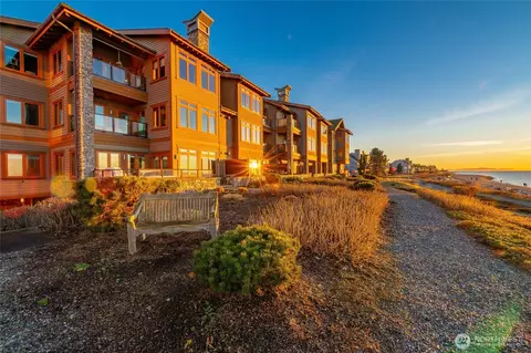 9535 Semiahmoo Pkwy #B202, Blaine, WA 98230
