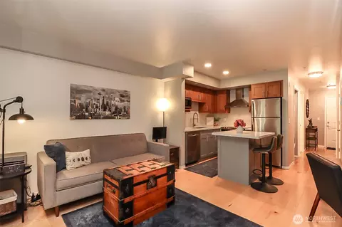 600 N 85th St #306, Seattle, WA 98103