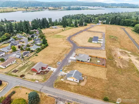 3 Anchor Way #13, Cathlamet, WA 98612