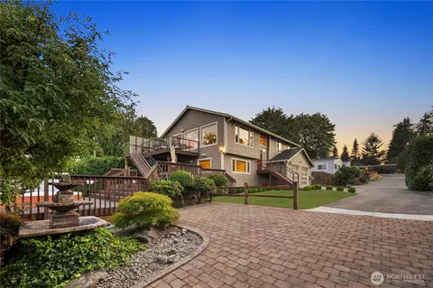 15630 47th Ave S, Tukwila, WA 98188