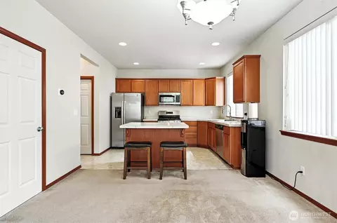 Kitchen - 6627 Beverly Blvd #A, Everett, WA 98203 photo 1 of 5