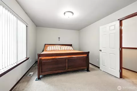 Bedroom - 6627 Beverly Blvd #A, Everett, WA 98203 photo 4 of 5