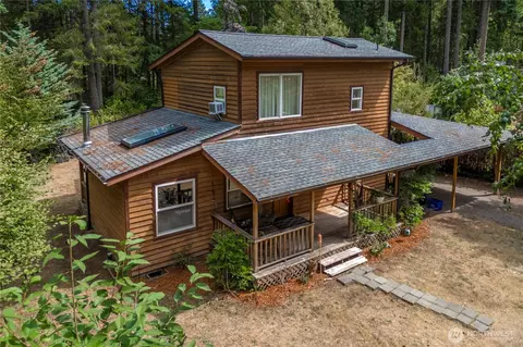 19409 17th St SW, Lakebay, WA 98349