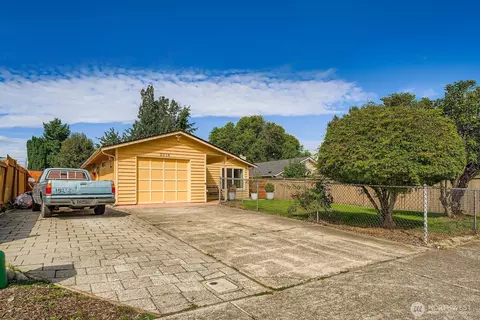 2916 58th Ave NE, Tacoma, WA 98422