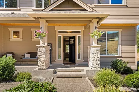 22714 22nd St NE, Snohomish, WA 98290