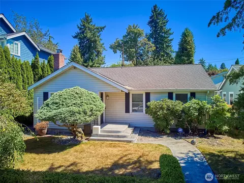 5806 56th Ave NE, Seattle, WA 98105