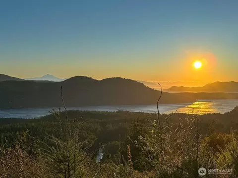 1637 Spring Hill Rd, Orcas Island, WA 98245 photo 2