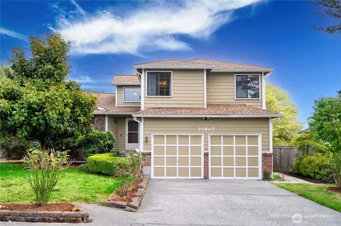 20807 32nd Pl W, Lynnwood, WA 98036