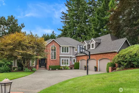 3521 264th Ave SE, Sammamish, WA 98075