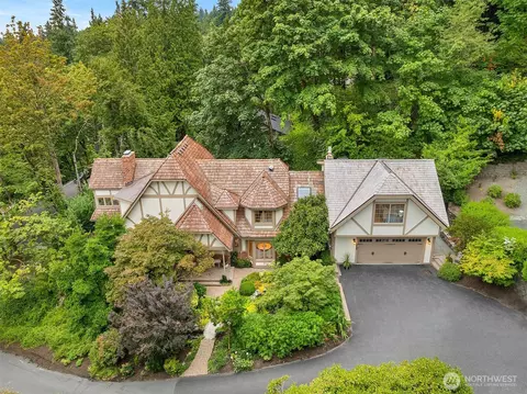 5222 W Mercer Way, Mercer Island, WA 98040