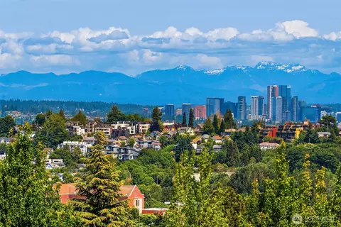 2012 14th Ave S, Seattle, WA 98144
