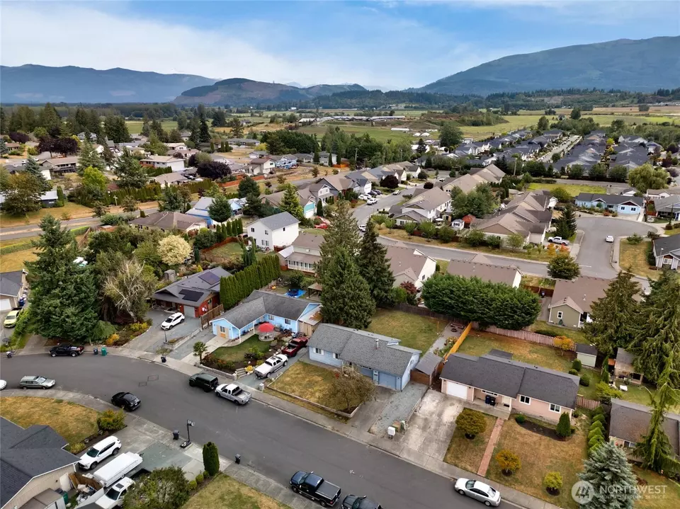 View/Area - 1928 N 35th St, Mount Vernon, WA 98273 photo 5 of 7