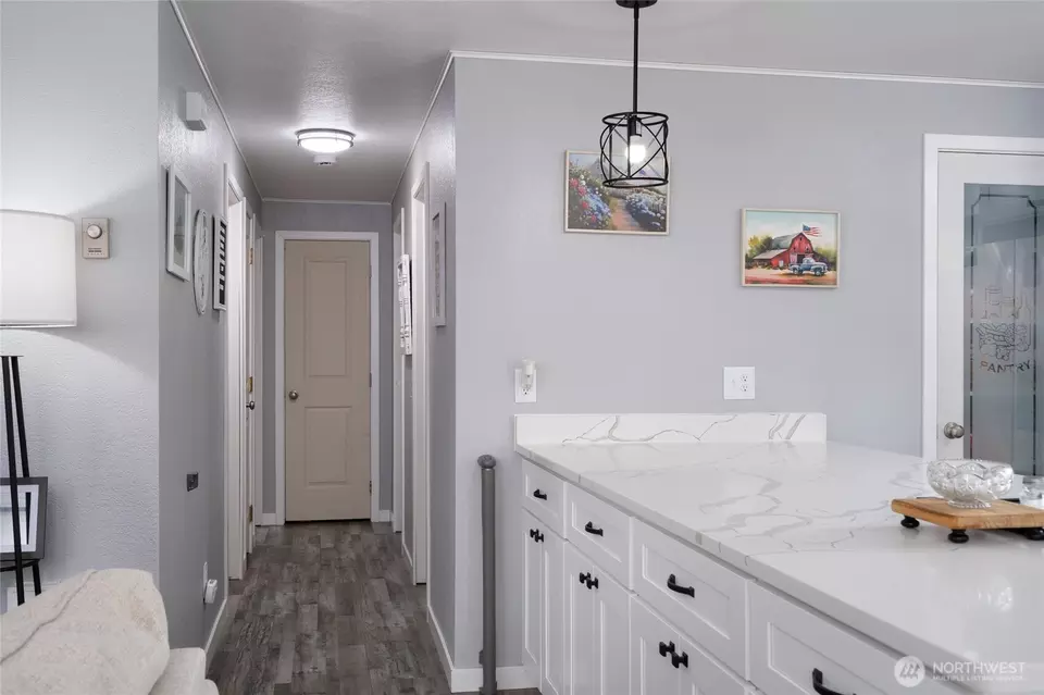 Entry Way - 1928 N 35th St, Mount Vernon, WA 98273 photo 1 of 1