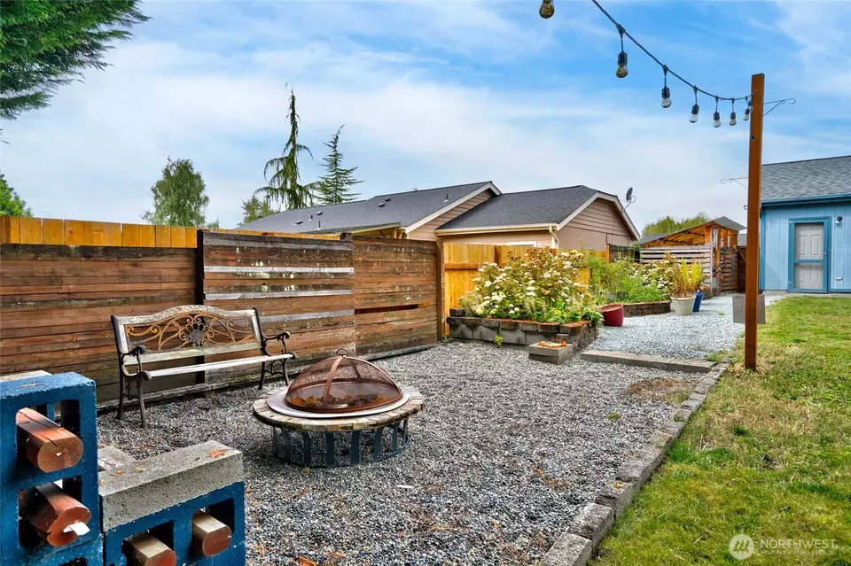 Exterior - 1928 N 35th St, Mount Vernon, WA 98273 photo 6 of 9