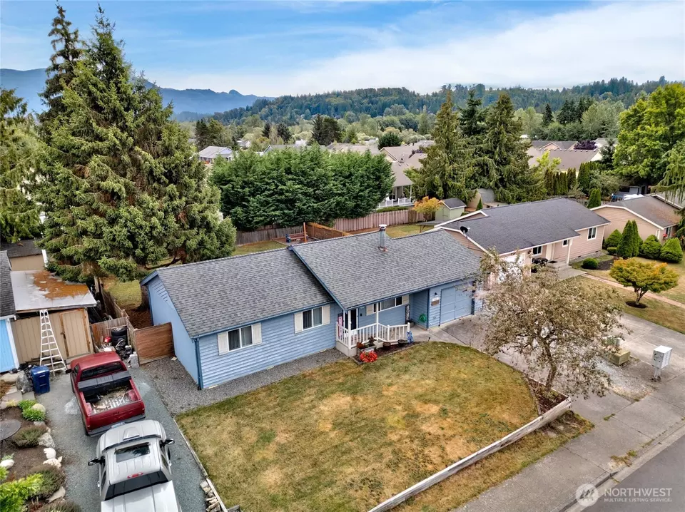 View/Area - 1928 N 35th St, Mount Vernon, WA 98273 photo 2 of 7