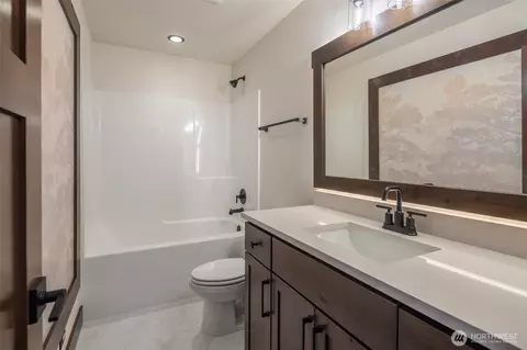 Bath - 81 Bitterroot Ln, Ronald, WA 98940 photo 2 of 3