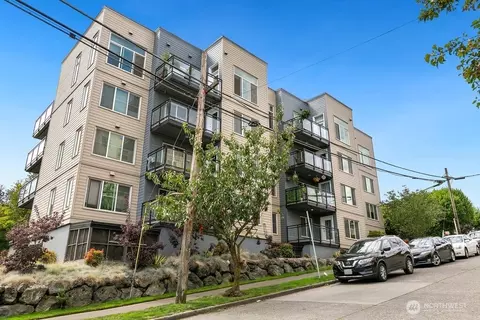 3202 SW Avalon Way #102, Seattle, WA 98126