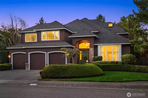 24522 SE 1st St, Sammamish, WA 98074