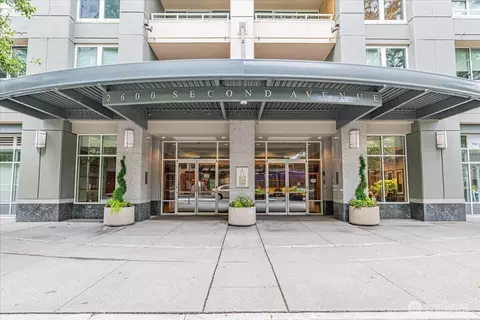 2600 2nd #308, Seattle, WA 98121