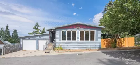 307 E Walnut St, Waterville, WA 98858