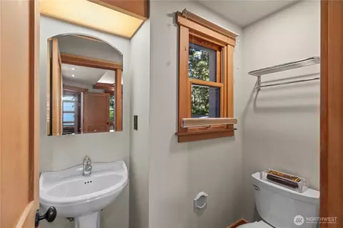 90 Montgomery Ln, Eastsound, WA 98245 photo 21