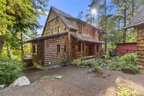 90 Montgomery Ln, Eastsound, WA 98245 photo 4