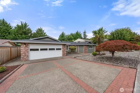 1731 Jones Dr SE, Renton, WA 98055