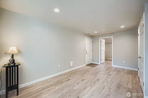 Living - 22408 Meridian Ave S, Bothell, WA 98021 photo 4 of 4