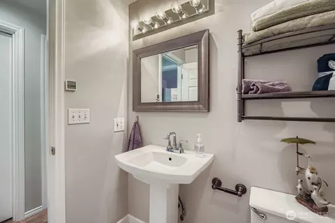 Bath - 22408 Meridian Ave S, Bothell, WA 98021 photo 5 of 5