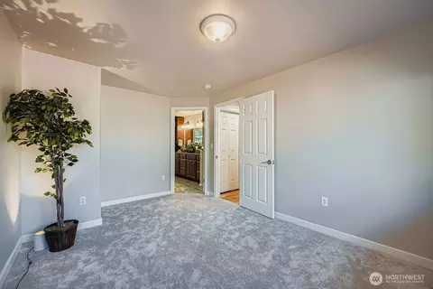 Bedroom - 22408 Meridian Ave S, Bothell, WA 98021 photo 3 of 5