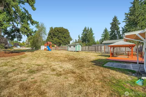 Exterior - 22408 Meridian Ave S, Bothell, WA 98021 photo 3 of 5